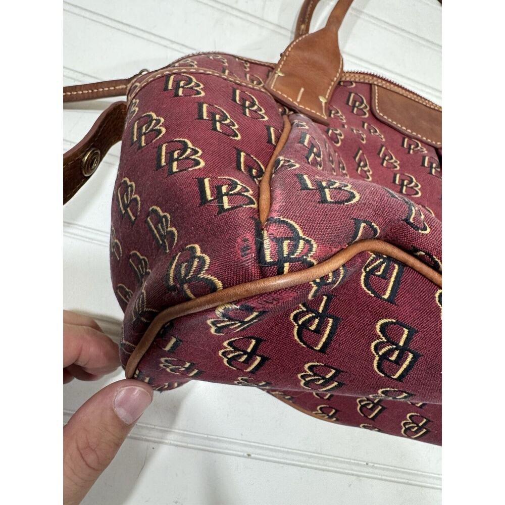 Authentic Dooney & Bourke Women's Red Gold Luxury Shoulder Bag - Picture 11 of 13
